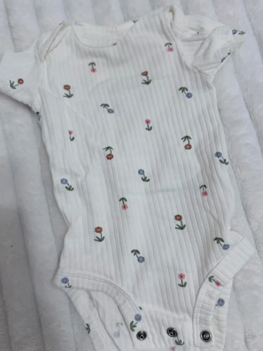 Mixed Baby Girl Sleepers and Onesies - Pastel Floral & Fruit Prints - Picture 13 of 13